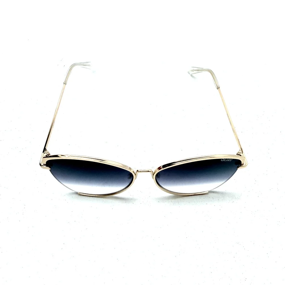 Quay Dusk to Dawn Women's Sunglasses Blue Gradient Lenses